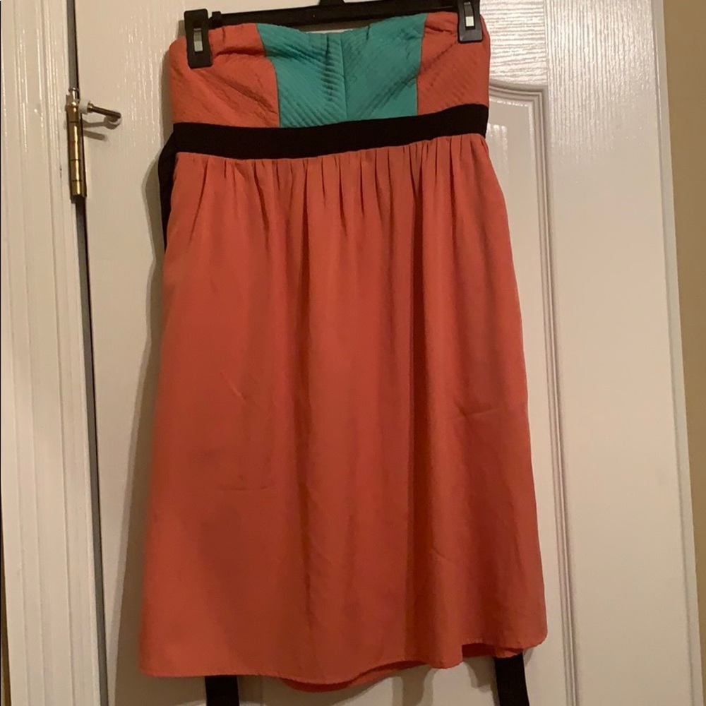 Sleeveless dress